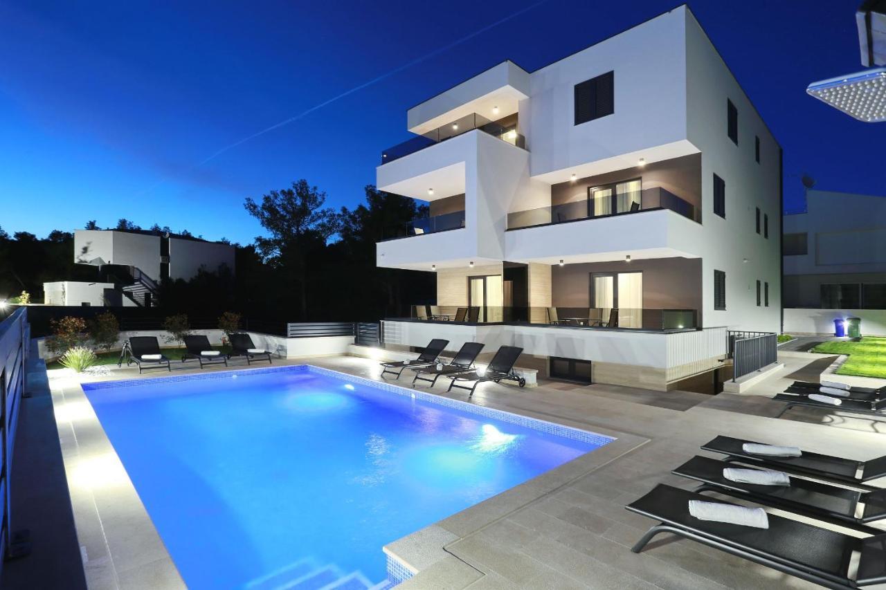 Villa Ankora 2 With Heated Pool 比奥格勒·纳·莫鲁 外观 照片