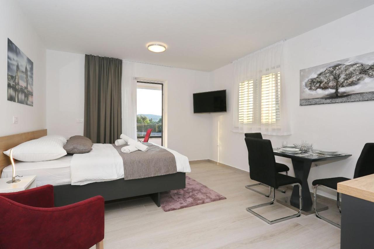 Villa Ankora 2 With Heated Pool 比奥格勒·纳·莫鲁 外观 照片