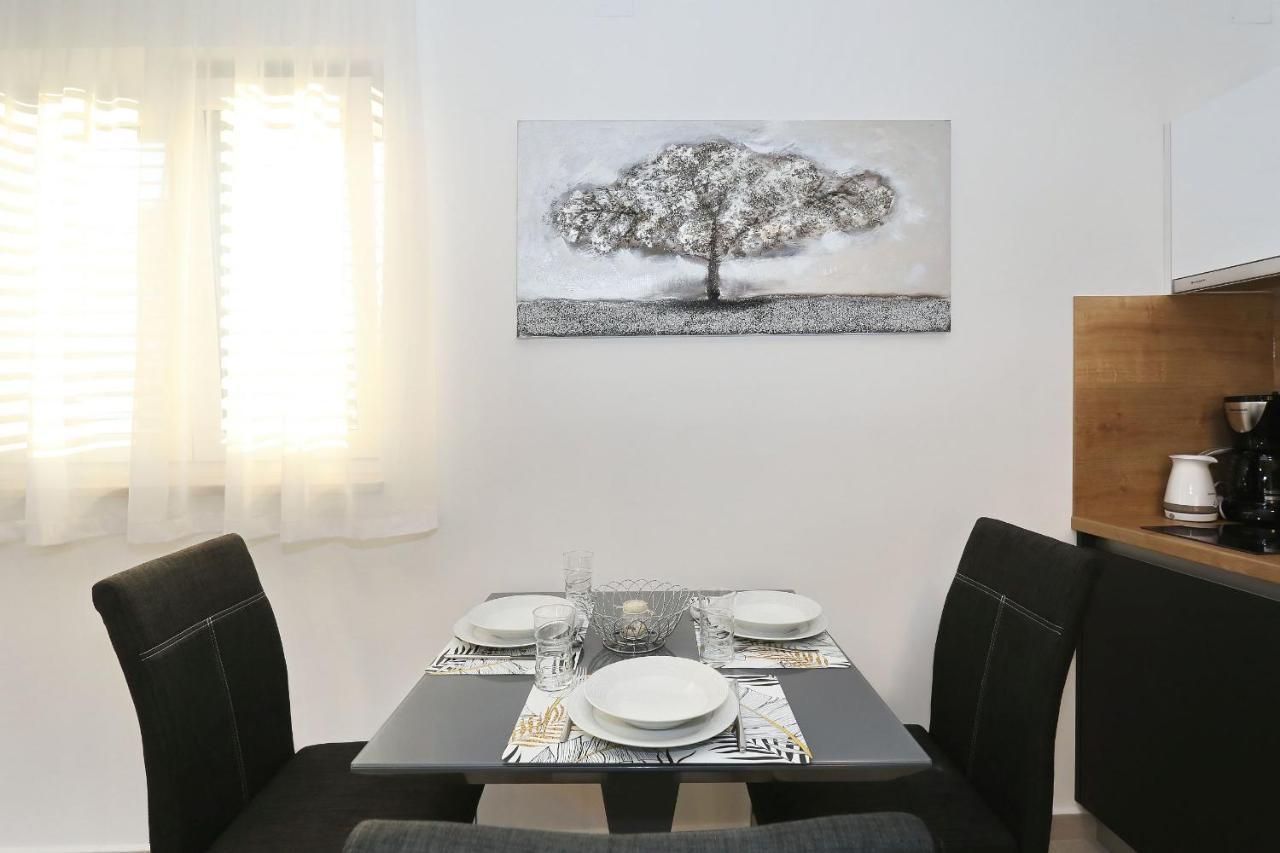 Villa Ankora 2 With Heated Pool 比奥格勒·纳·莫鲁 外观 照片
