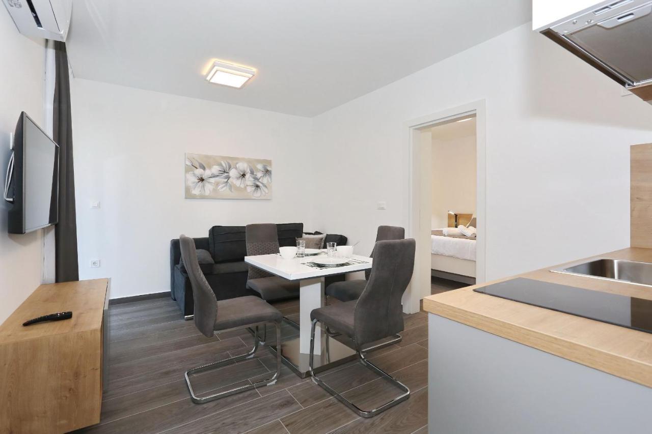 Villa Ankora 2 With Heated Pool 比奥格勒·纳·莫鲁 外观 照片