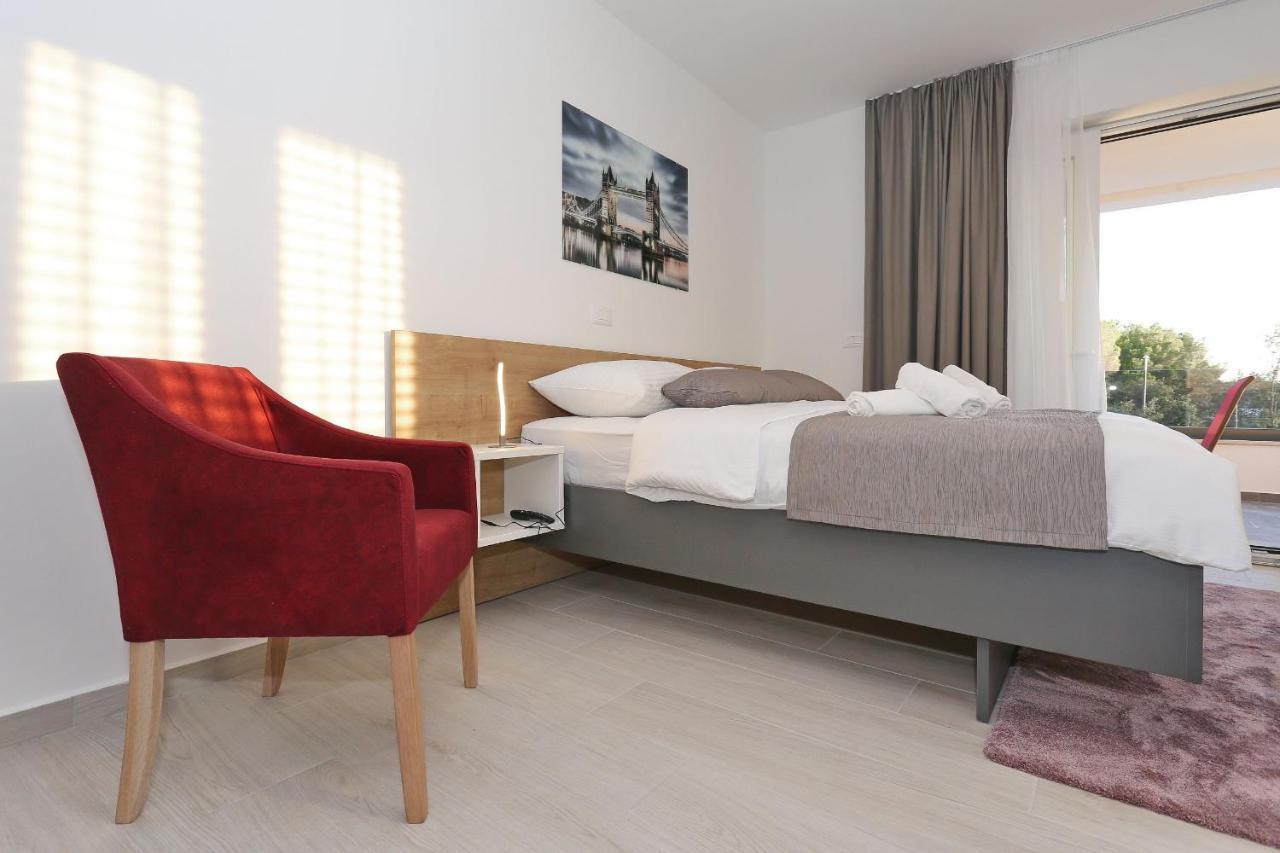 Villa Ankora 2 With Heated Pool 比奥格勒·纳·莫鲁 外观 照片