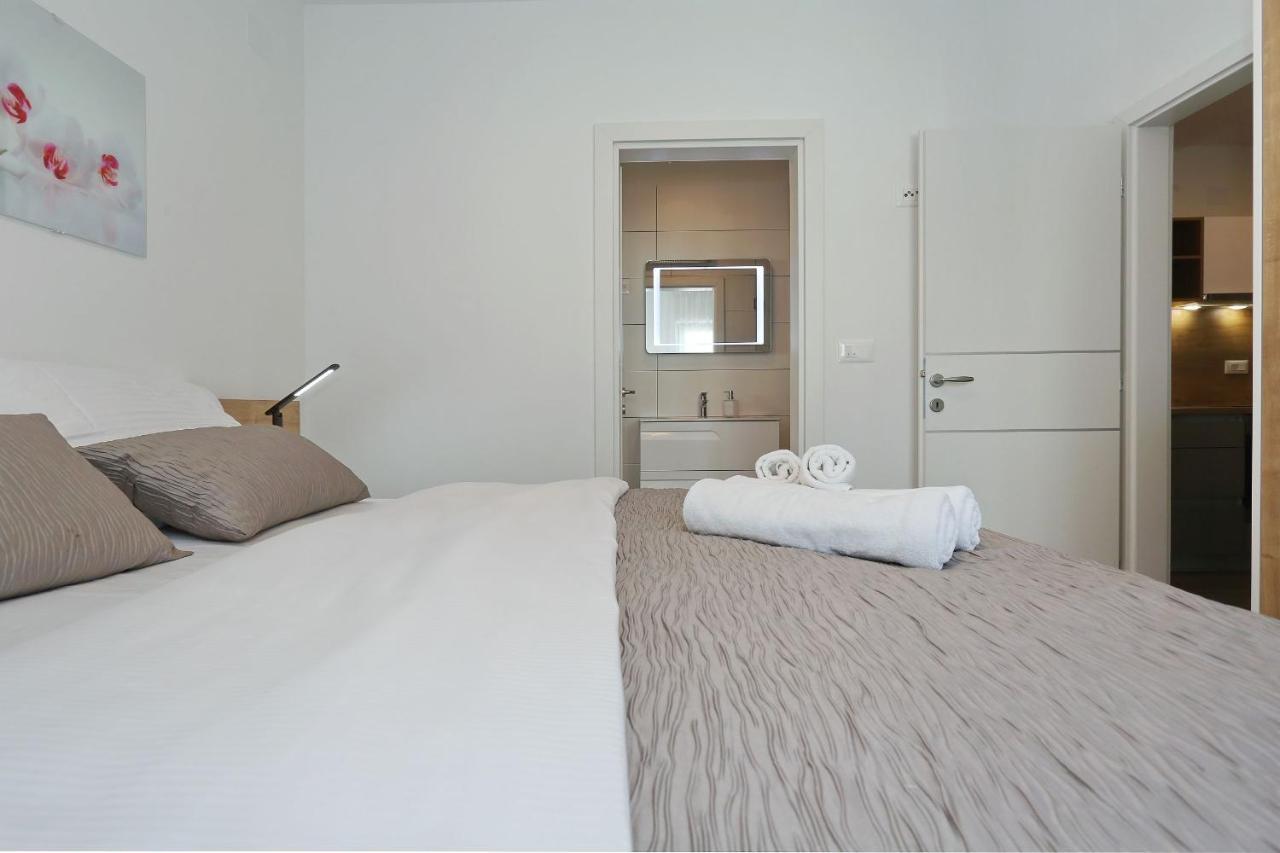 Villa Ankora 2 With Heated Pool 比奥格勒·纳·莫鲁 外观 照片