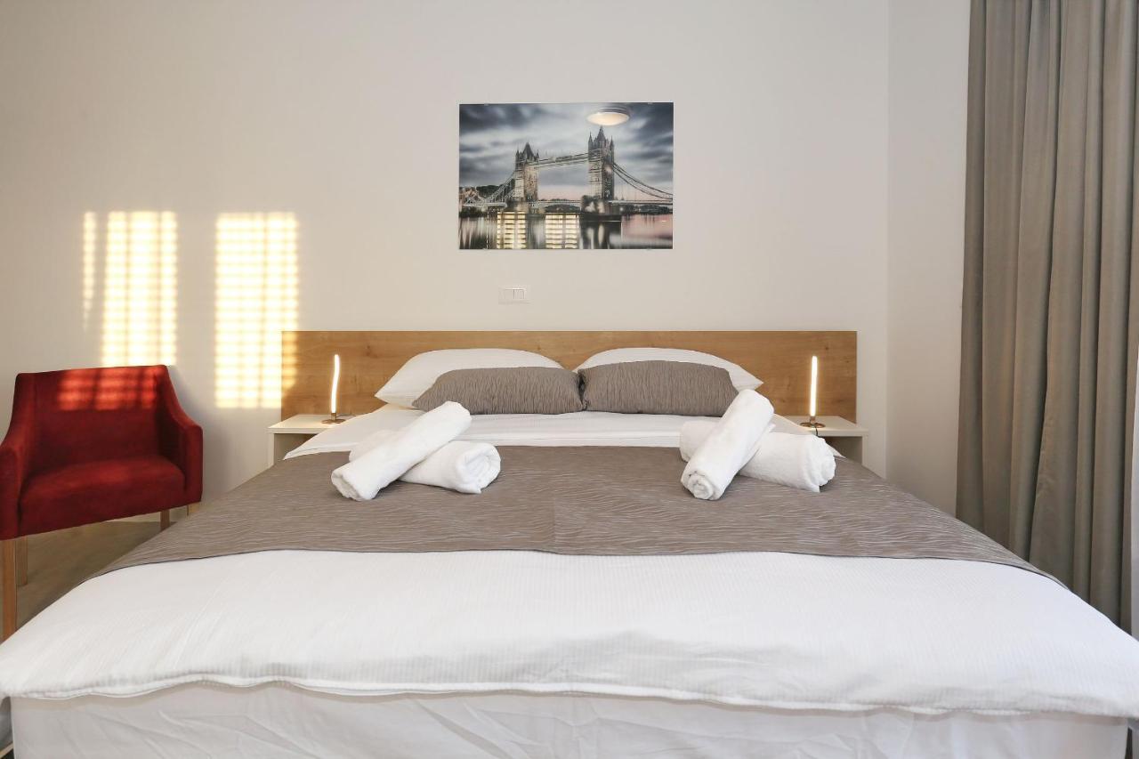 Villa Ankora 2 With Heated Pool 比奥格勒·纳·莫鲁 外观 照片