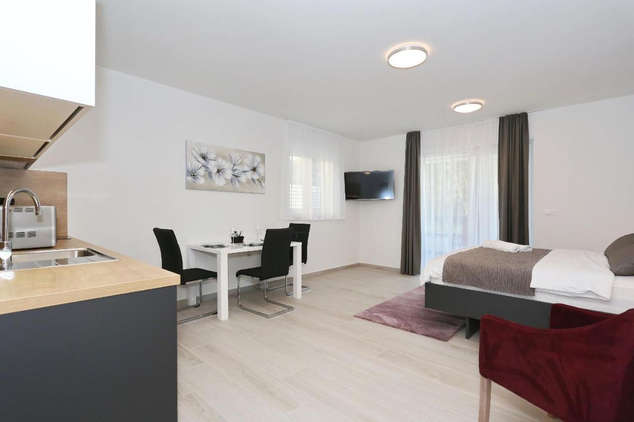 Villa Ankora 2 With Heated Pool 比奥格勒·纳·莫鲁 外观 照片