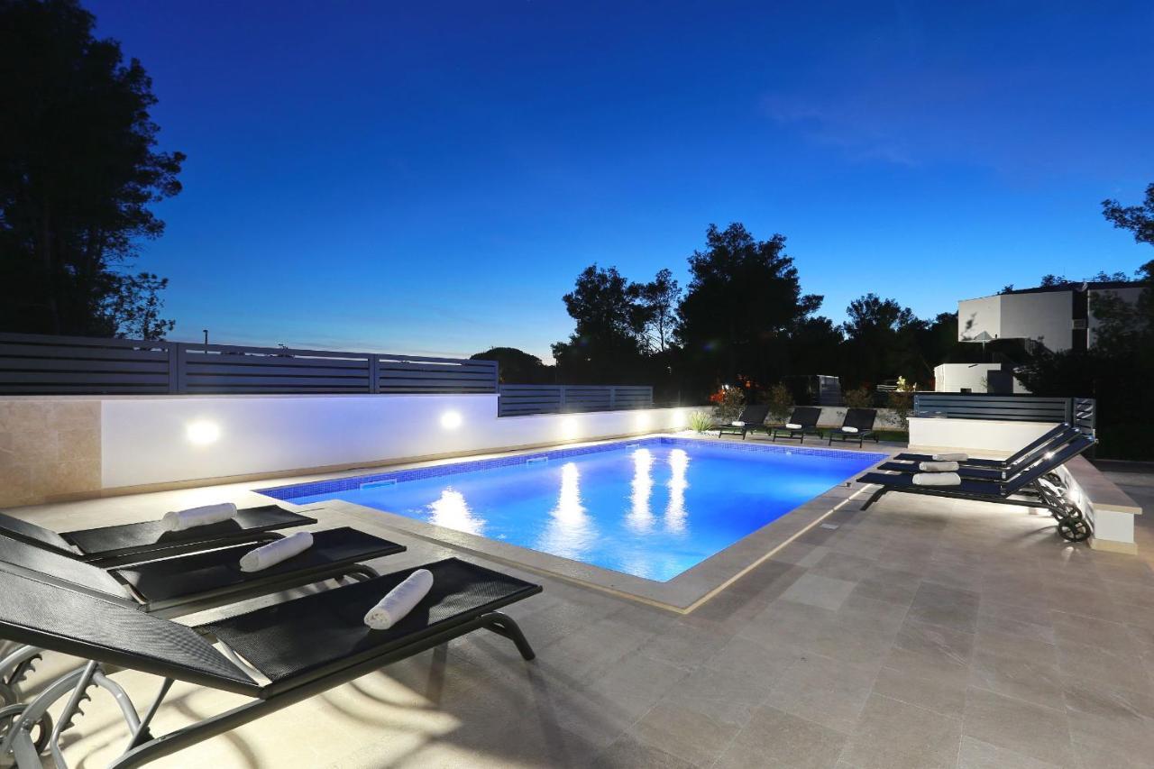 Villa Ankora 2 With Heated Pool 比奥格勒·纳·莫鲁 外观 照片