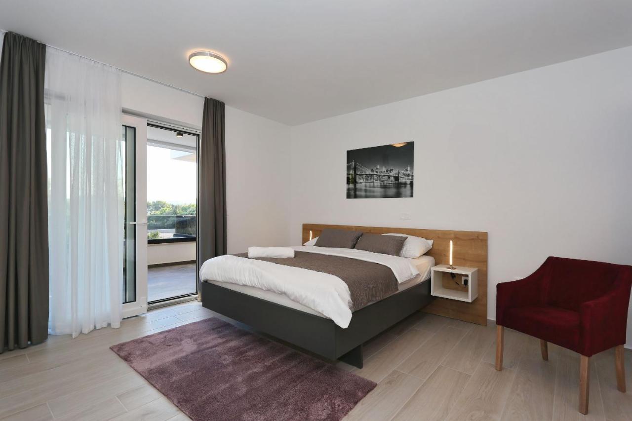 Villa Ankora 2 With Heated Pool 比奥格勒·纳·莫鲁 外观 照片
