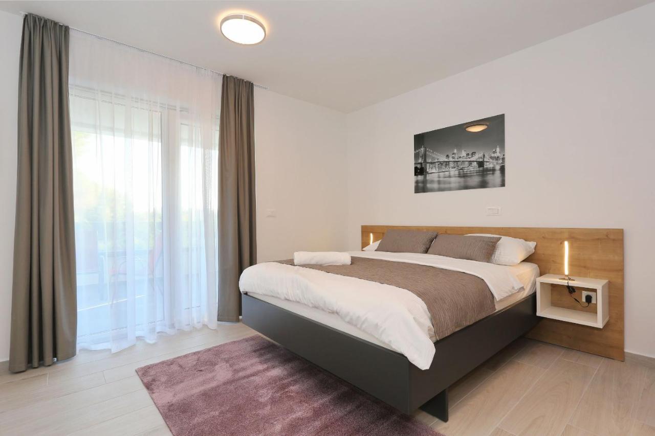 Villa Ankora 2 With Heated Pool 比奥格勒·纳·莫鲁 外观 照片